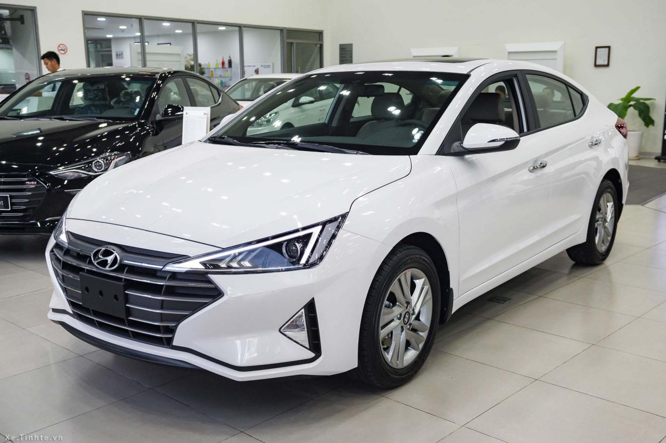 Hyundai Elantra dòng xe ô tô dưới 700 triệu đồng