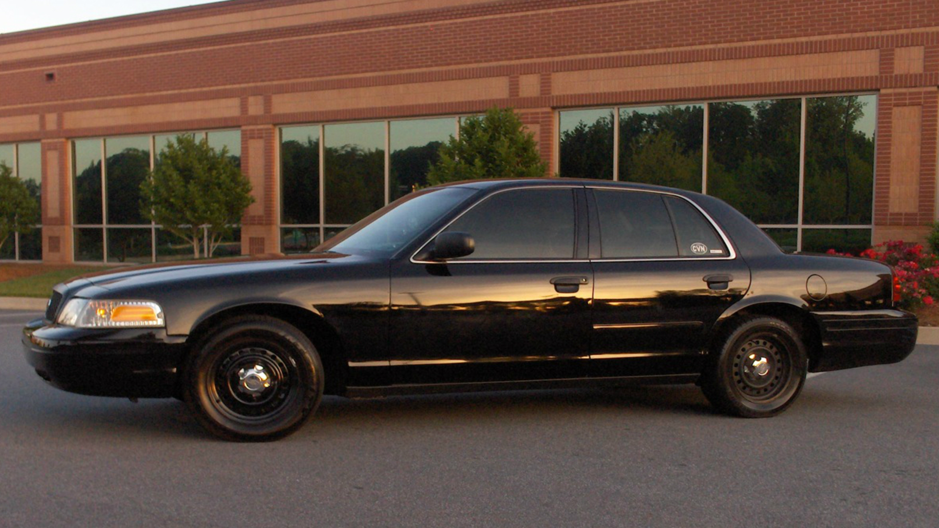 xe ford crown victoria
